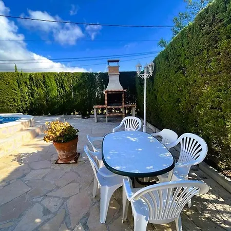 Preciosa Villa Les Tres Cales